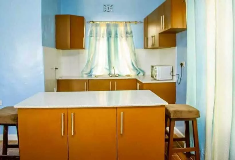 پانسیون The Porcupine Guesthouse