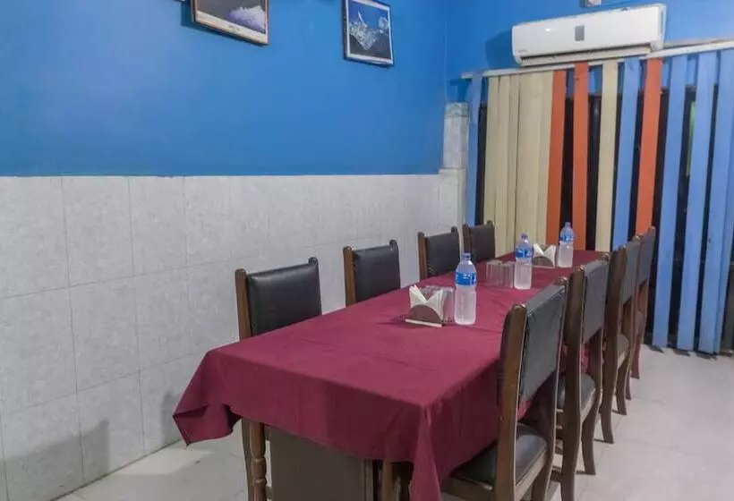 Spot On 617 Hotel Hemant