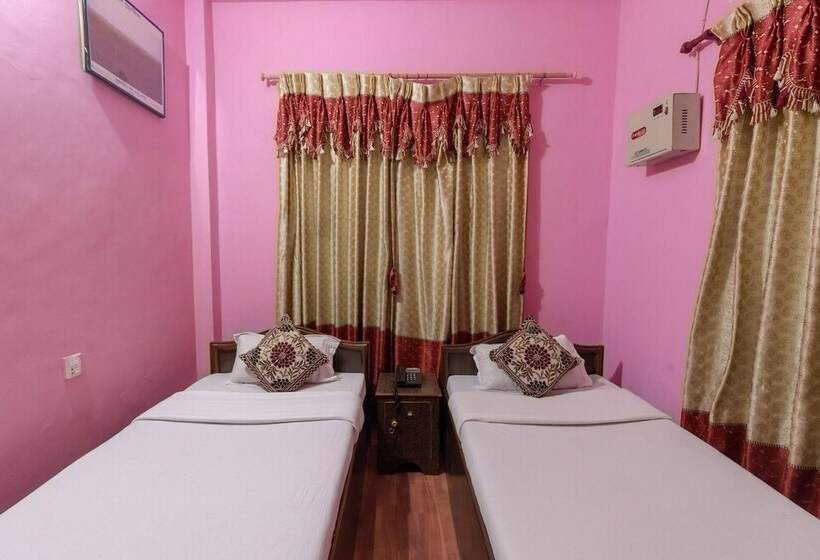 Spot On 617 Hotel Hemant