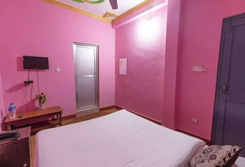 Spot On 617 Hotel Hemant