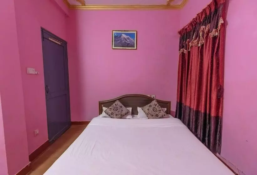 Spot On 617 Hotel Hemant
