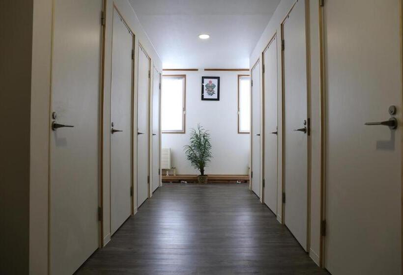 فندق صغير The Phat Packers