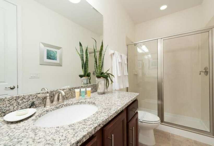 Villa In Encore Resort At Reunion 1996