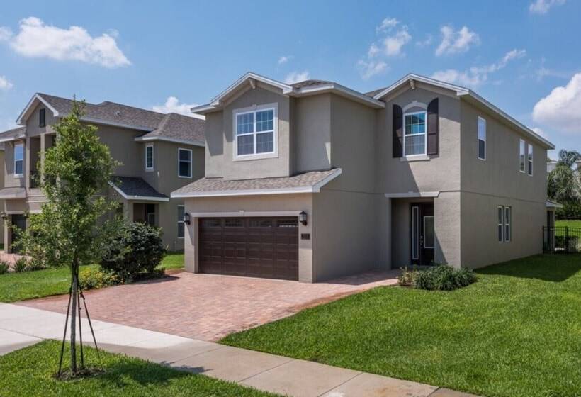 Villa In Encore Resort At Reunion 1996