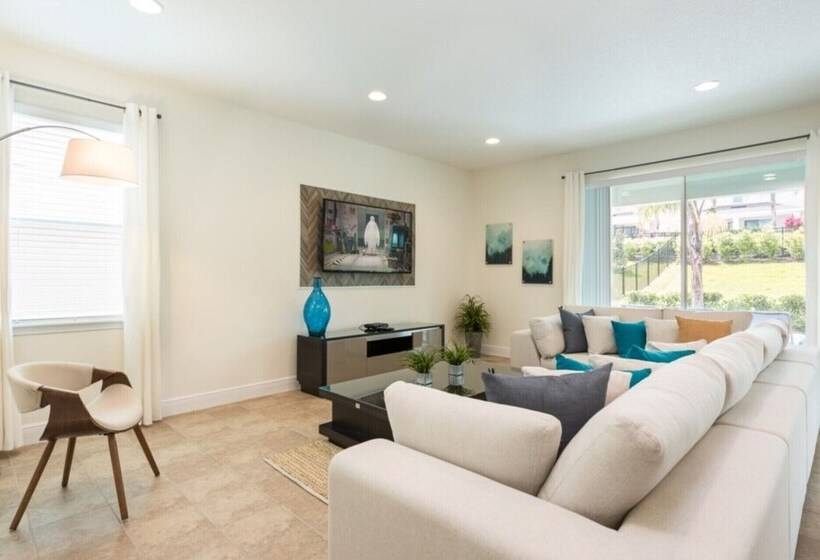 Villa In Encore Resort At Reunion 1996