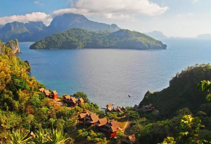 Cauayan Island Resort And Spa