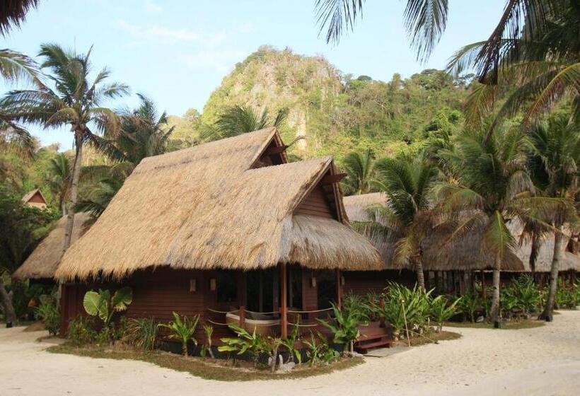 Cauayan Island Resort And Spa