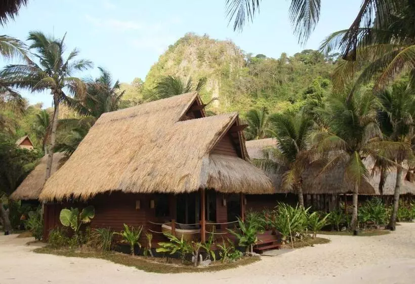 Cauayan Island Resort And Spa