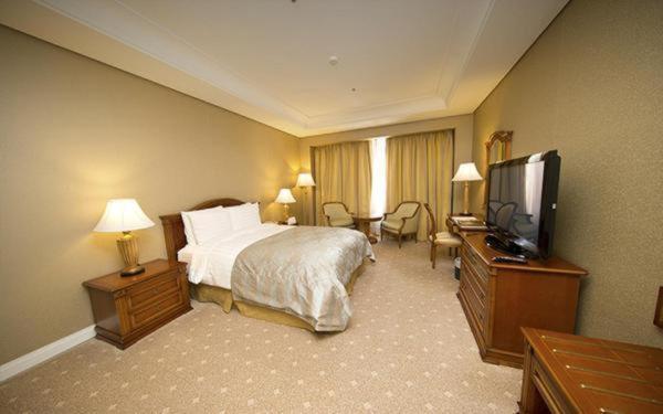 High1 Grand Hotel Main Tower