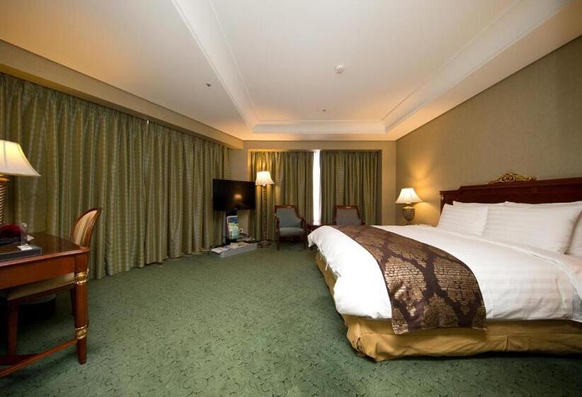 High1 Grand Hotel Main Tower