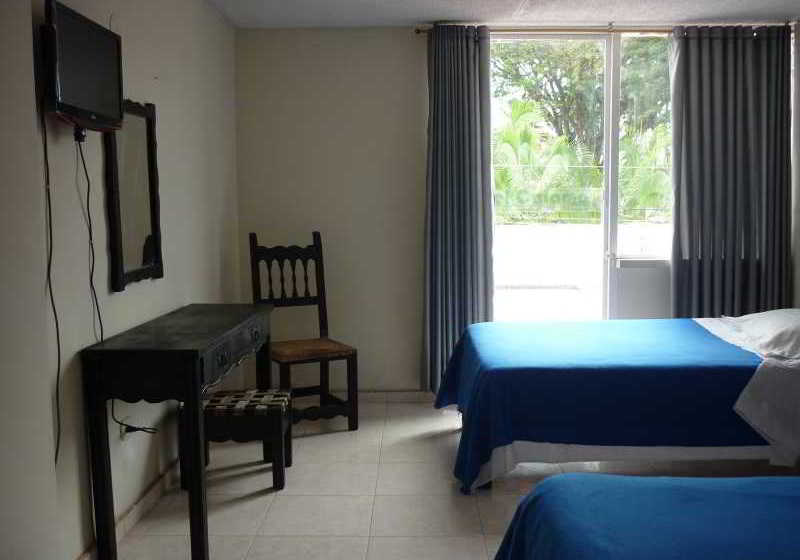 בית מלון כפרי Calamó Plaza