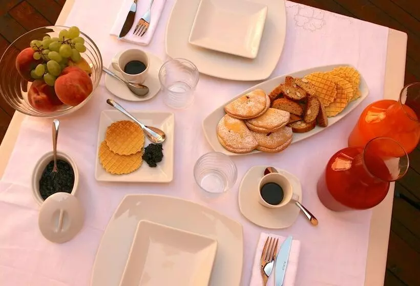 בית מלון כפרי Convento Di San Colombo