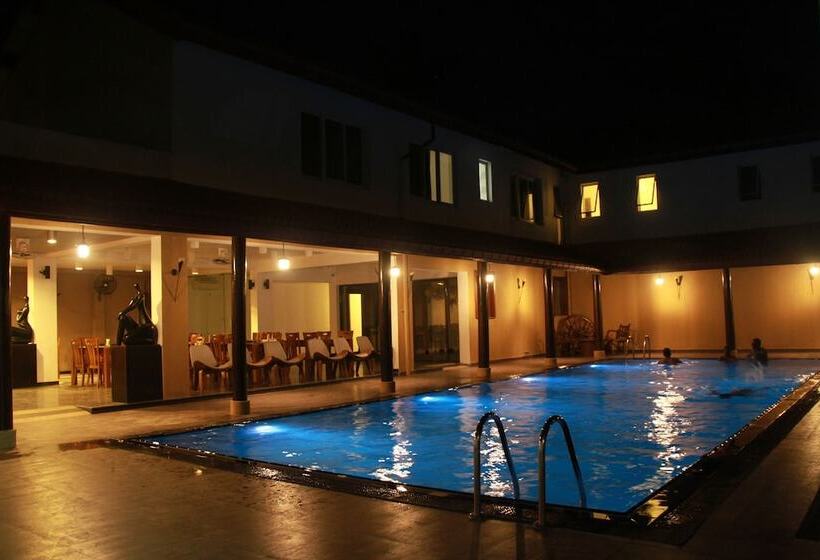 فندق Earl S Red Passikudah