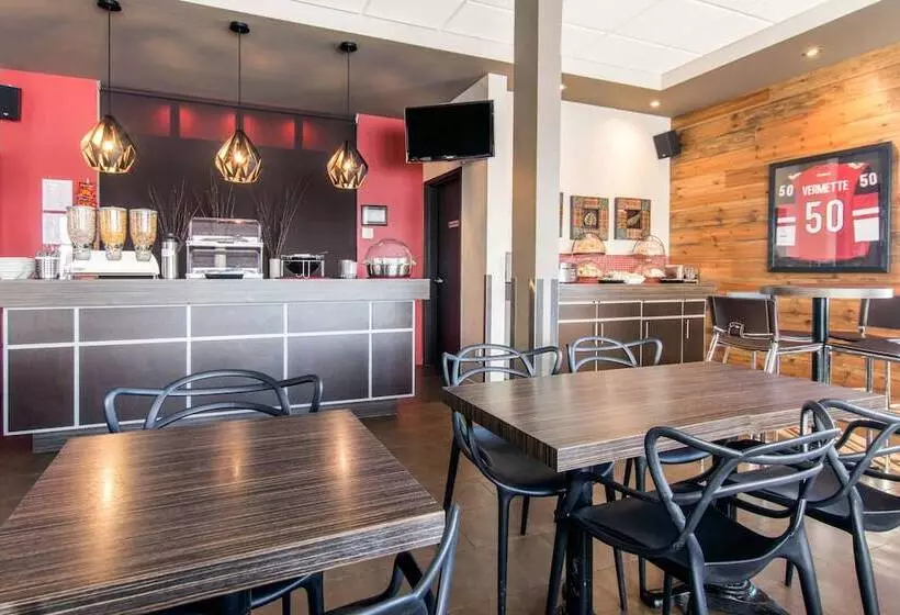 酒店 Econo Lodge Inn & Suites