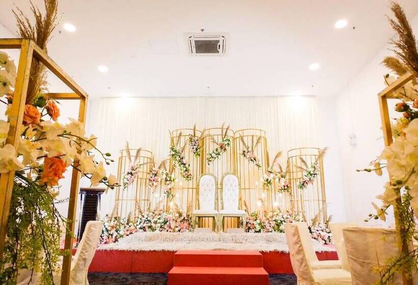 هتل Garden Sentral