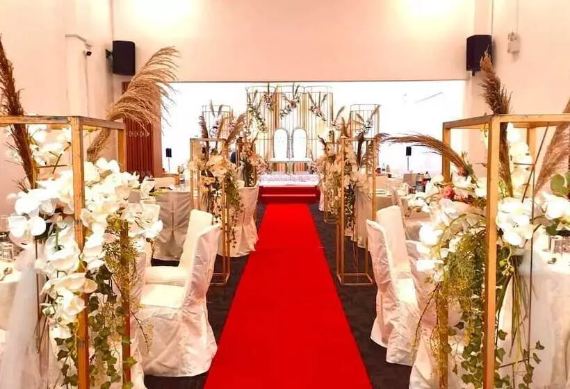 هتل Garden Sentral