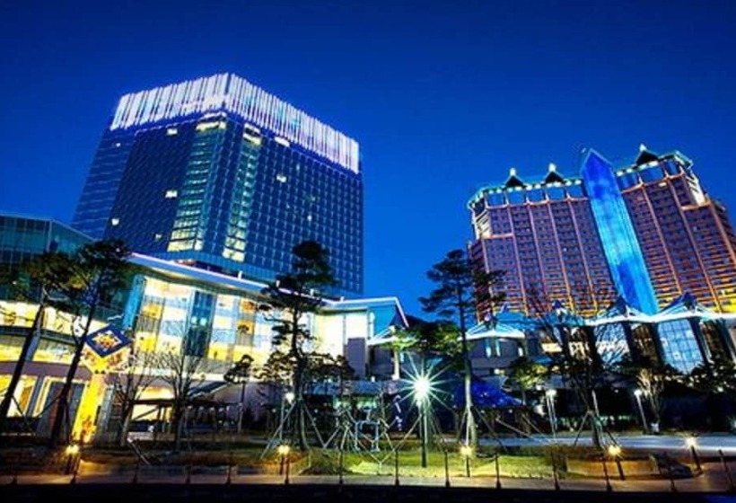 High1 Grand Hotel Main Tower