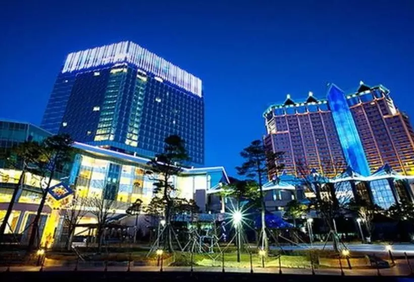 High1 Grand Hotel Main Tower