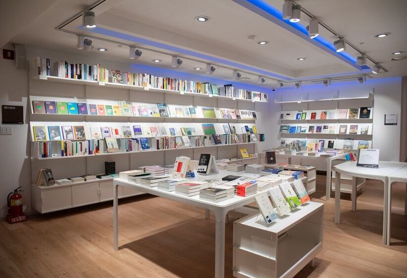 בית מלון כפרי Matthieu Yeosu