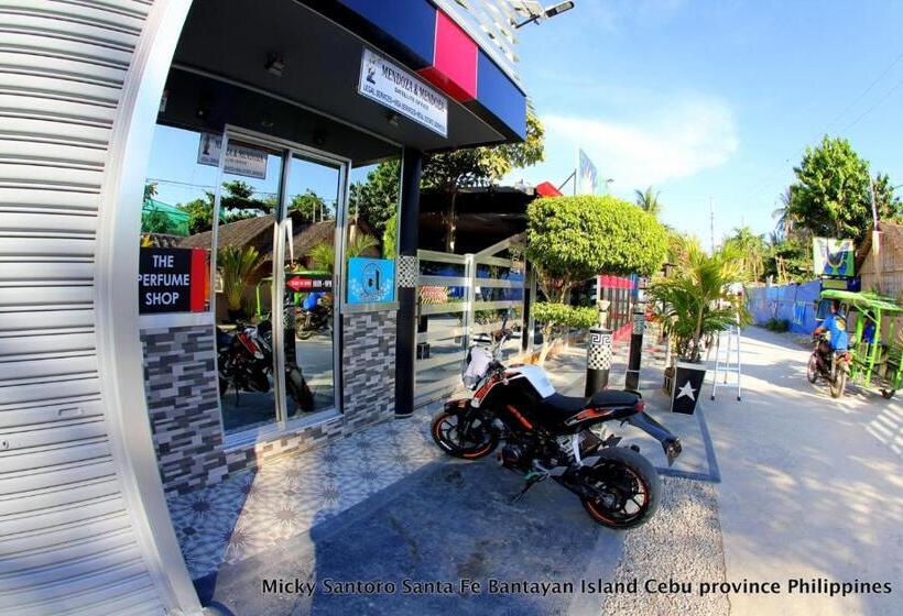 Micky Santoro Hotel & Restaurant