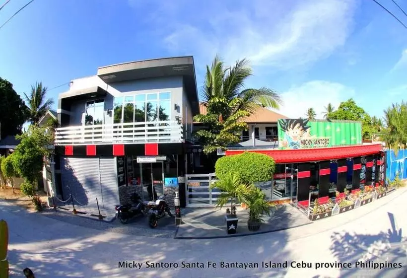 Micky Santoro Hotel & Restaurant