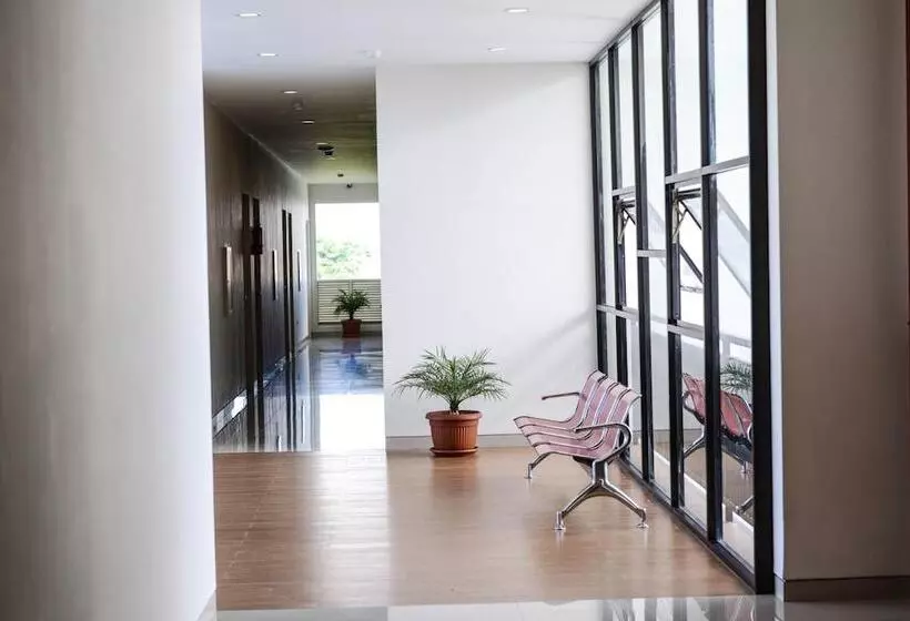 בית מלון כפרי Midtown Xpress Sampit Kalimantan Tengah