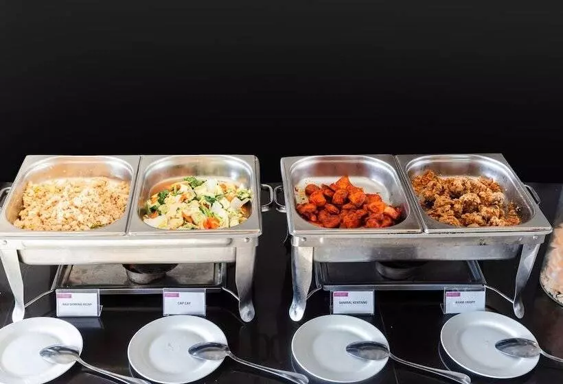 בית מלון כפרי Midtown Xpress Sampit Kalimantan Tengah