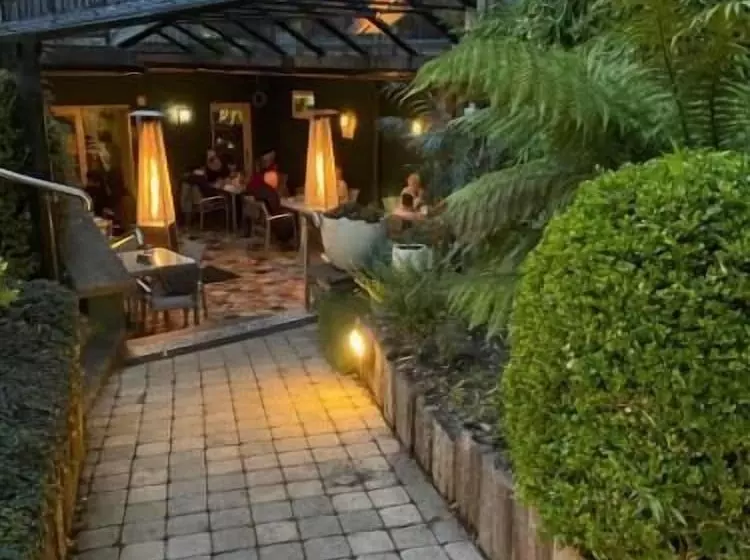 ホテル Quinlan & Cooke Boutique Townhouse And Qcs Seafood Restaurant