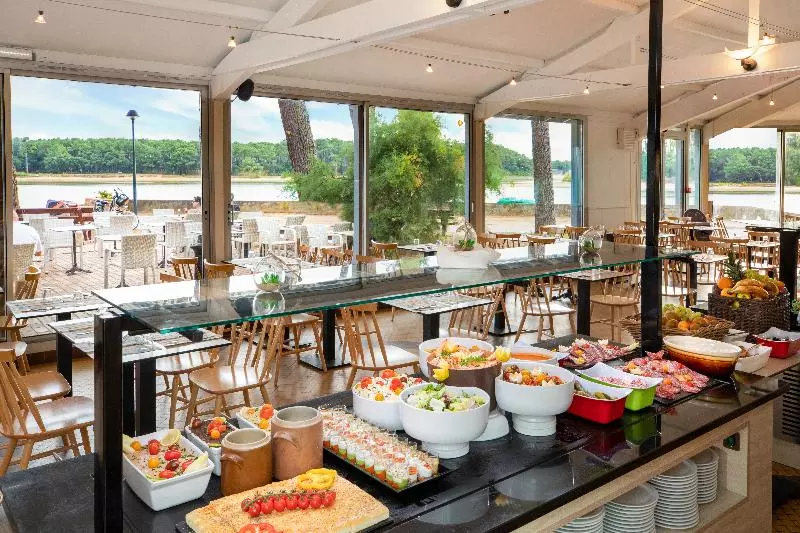 فندق Sowell Family Pignada Plage