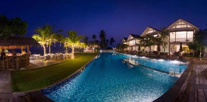 Hotel Sri Sharavi Beach Villas & Spa