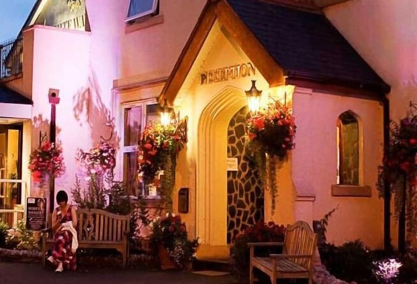 בית מלון כפרי White Waters Country