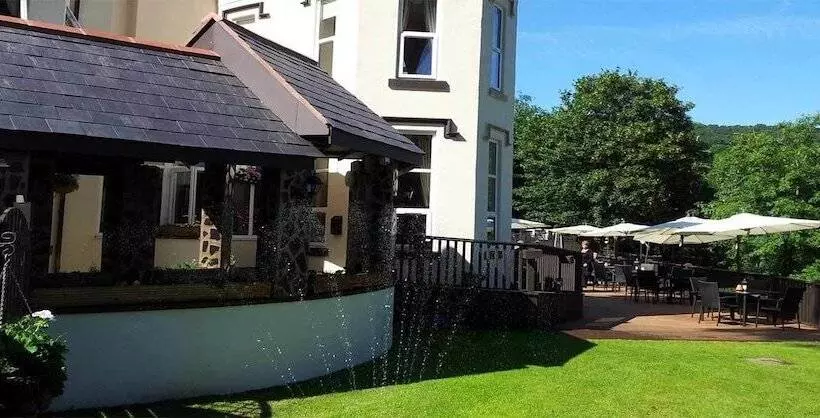 호텔 White Waters Country