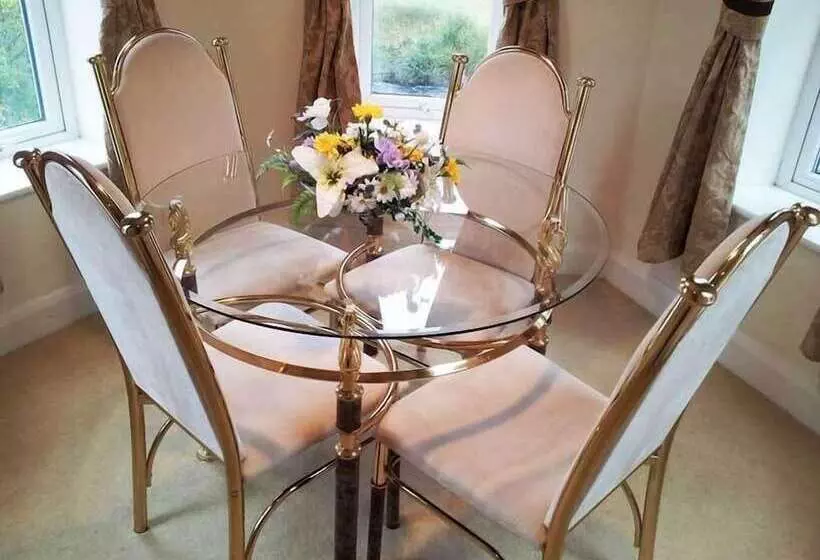 호텔 White Waters Country