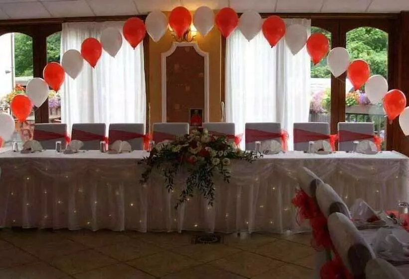 호텔 White Waters Country