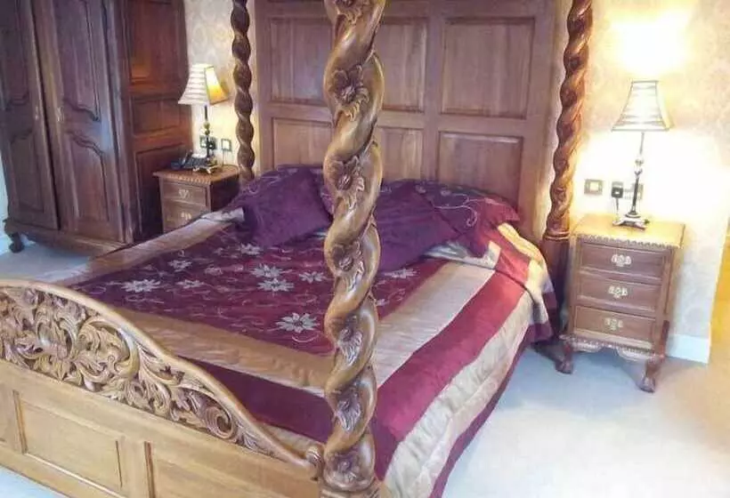 호텔 White Waters Country