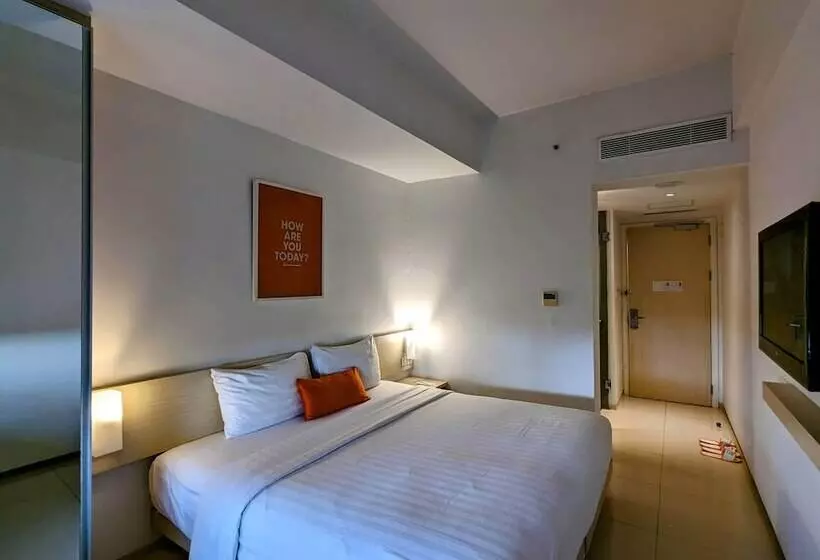 Hotel Zuri Express Lippo Cikarang