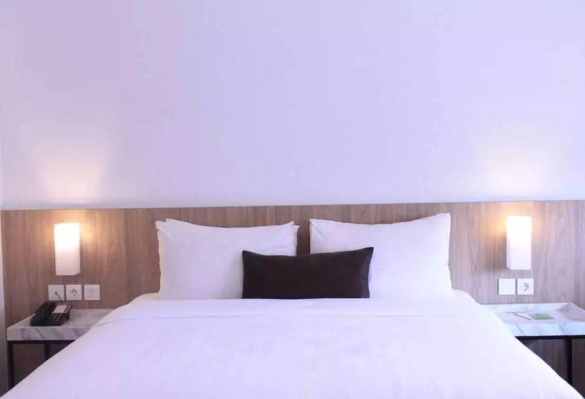 Hotel Zuri Express Lippo Cikarang