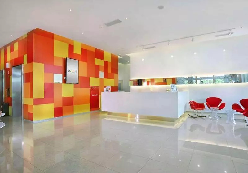 Hotel Zuri Express Lippo Cikarang
