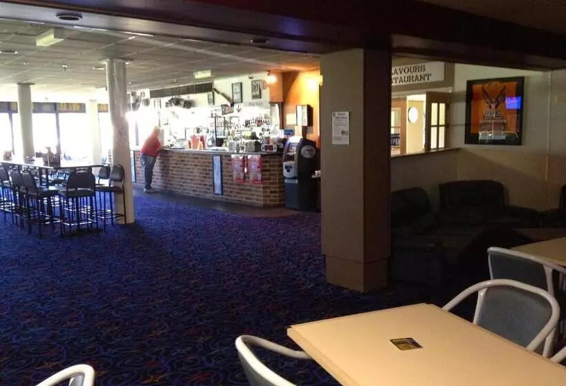 모텔 Town & Country Motor Inn