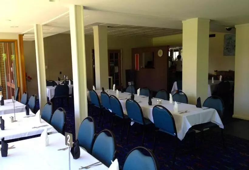 모텔 Town & Country Motor Inn