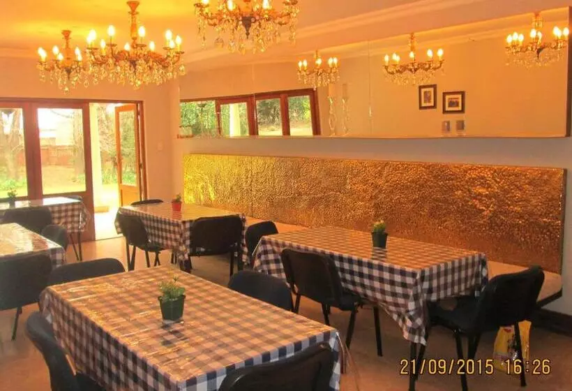 Pension Or Tambo Guest House