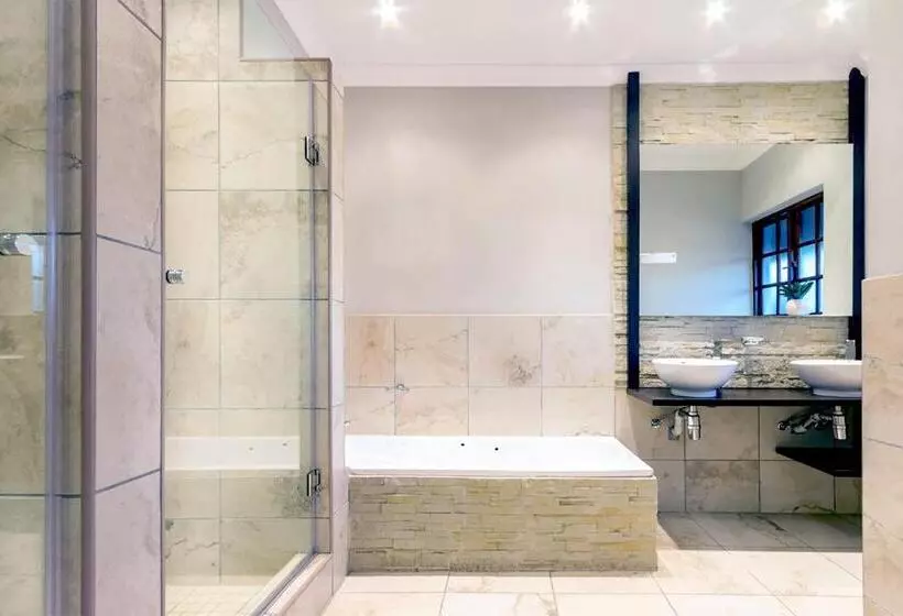 Pension Or Tambo Guest House