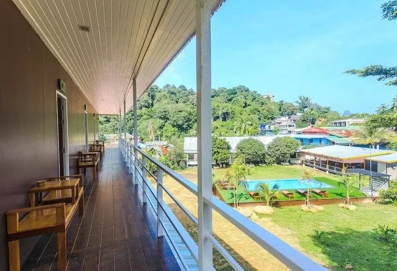 Phi Phi Chang Grand Resort