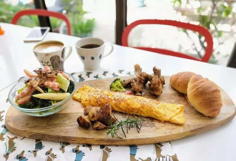 تختخواب و صبحانه Beach Walk Homestay