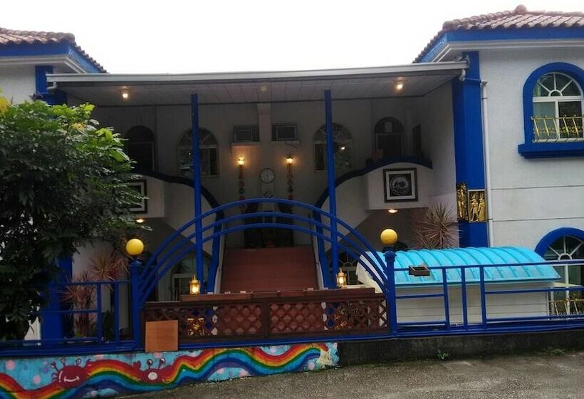 تختخواب و صبحانه Sun Lu Holiday Homestay