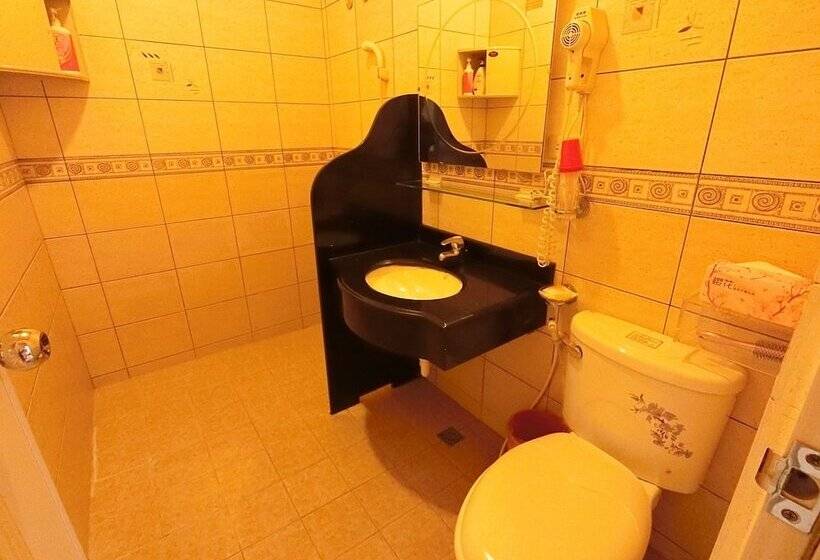 تختخواب و صبحانه Sun Lu Holiday Homestay