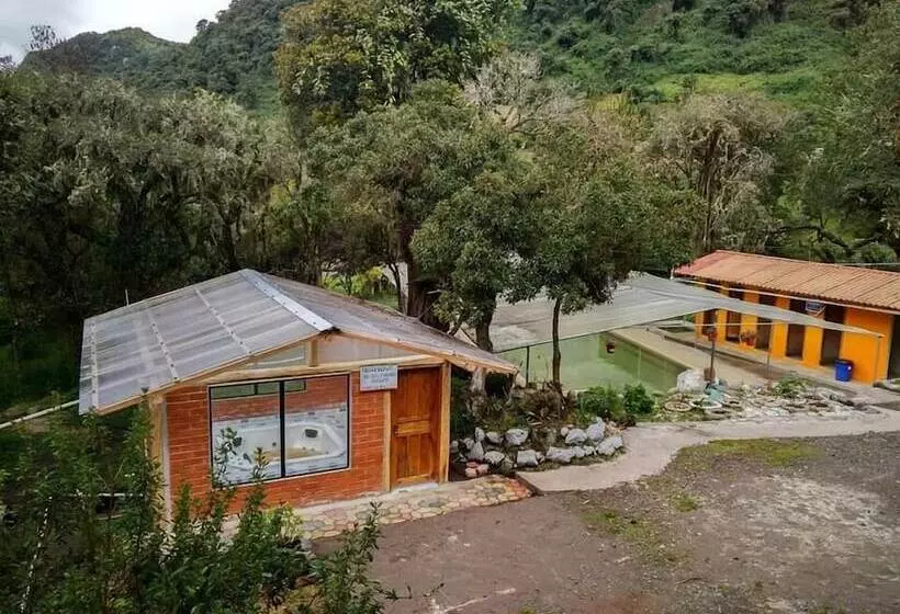 Aamiaismajoitus (B&B) Termas El Pantanal