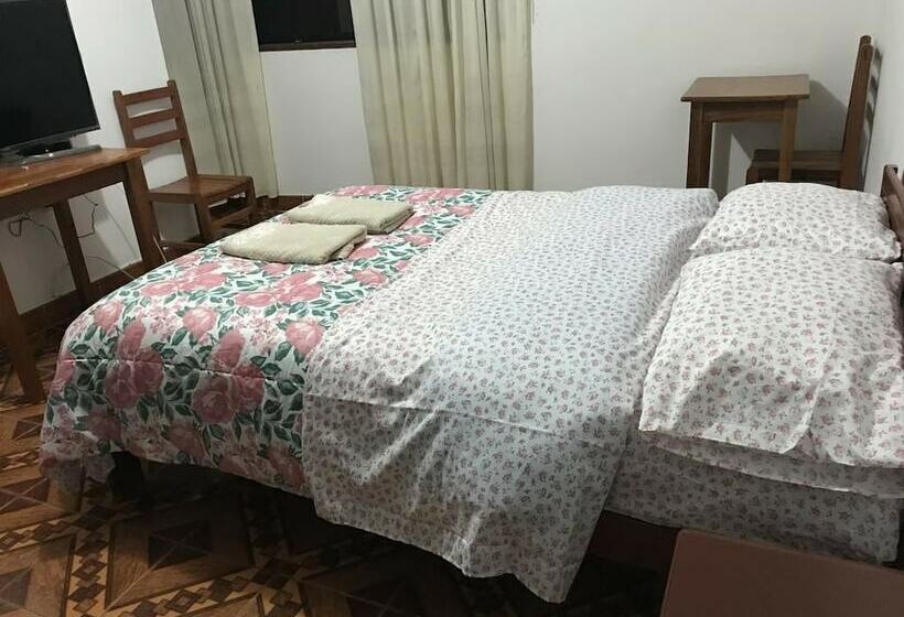 Хостел Hospedaje Las Flores