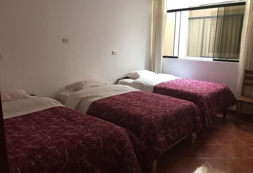 Хостел Hospedaje Las Flores