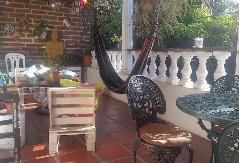 Hostal Monets Poblado